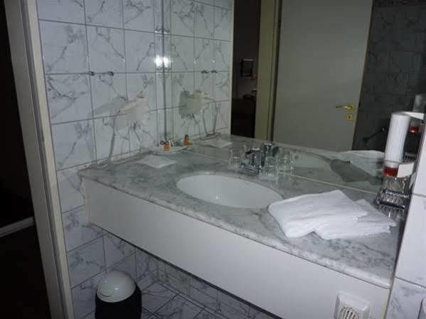Hotel Novostar Göttingen Eksteriør billede